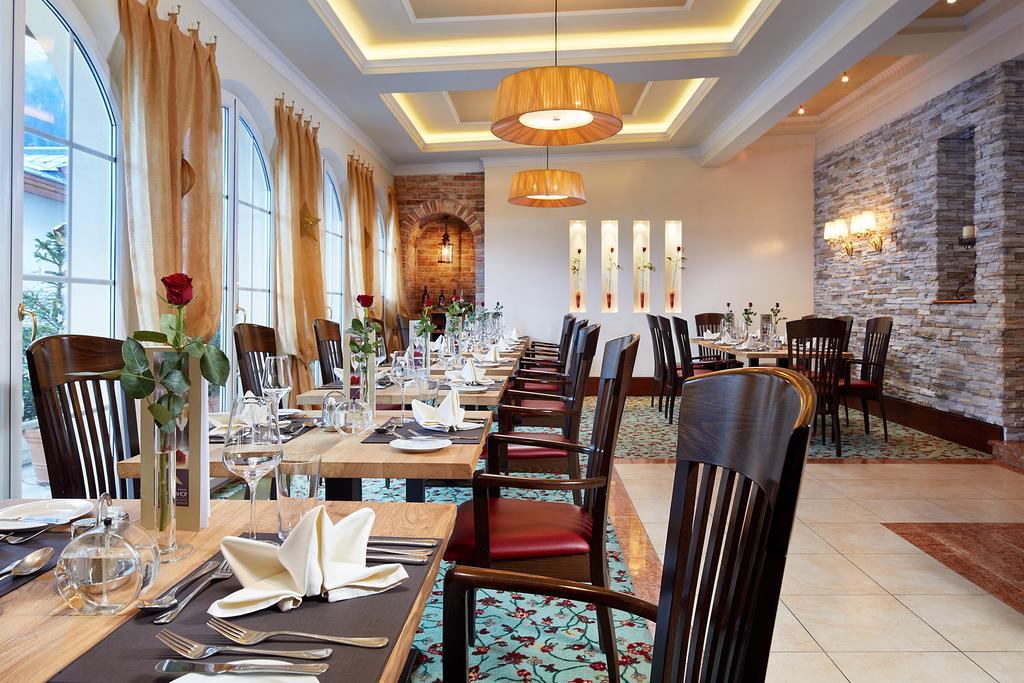 Hotel Barbarahof 4 Stars Superior-Summercard Inclusive-Adults Only From 14 Years Капрун Экстерьер фото